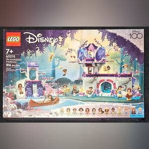 LEGO Disney: Enchanted Treehouse set